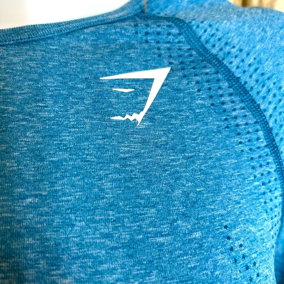 Gymshark Blue Crop Top - Picture 6 of 7